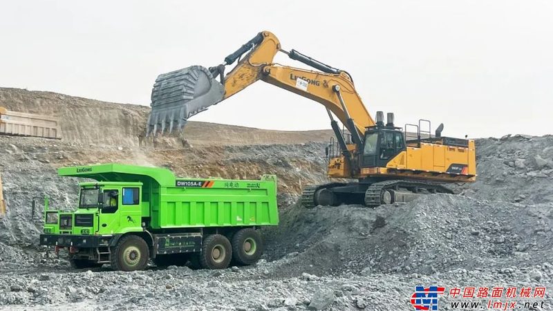 作为打桩机代理商，需具备以下资质：